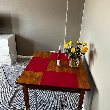 Traumhafter Altbaucharme In Zentraler Lage Appartement Kiel Buitenkant foto