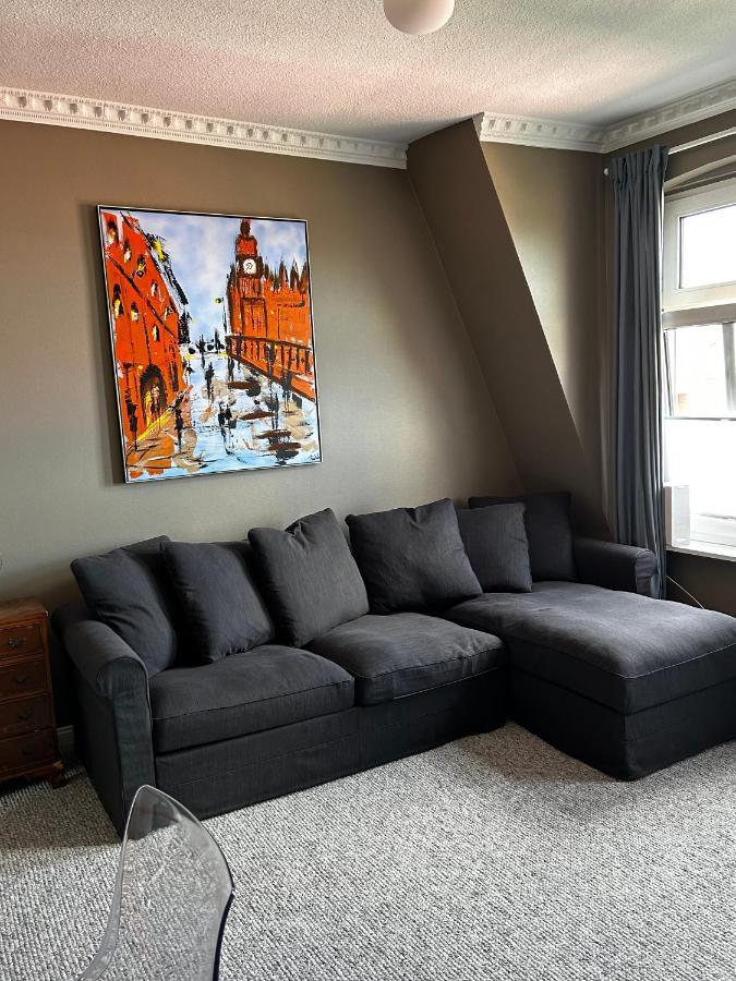 Traumhafter Altbaucharme In Zentraler Lage Appartement Kiel Buitenkant foto