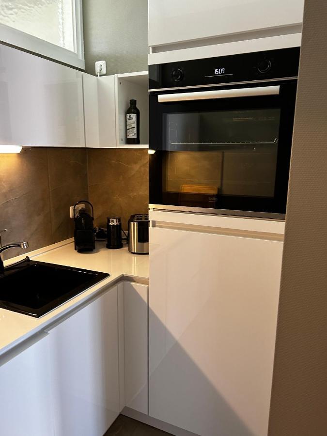 Traumhafter Altbaucharme In Zentraler Lage Appartement Kiel Buitenkant foto
